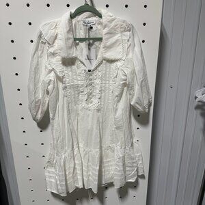 NWT En Saison White Collared Mini Dress w/white stripes on bottom